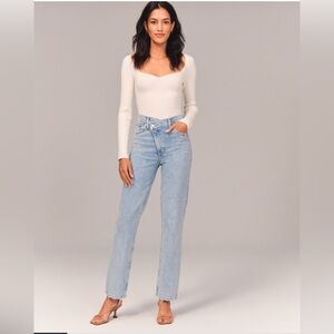 Ultra High Rise 90’s Straight Jeans Abercrombie & Fitch Criss Cross Waist Band